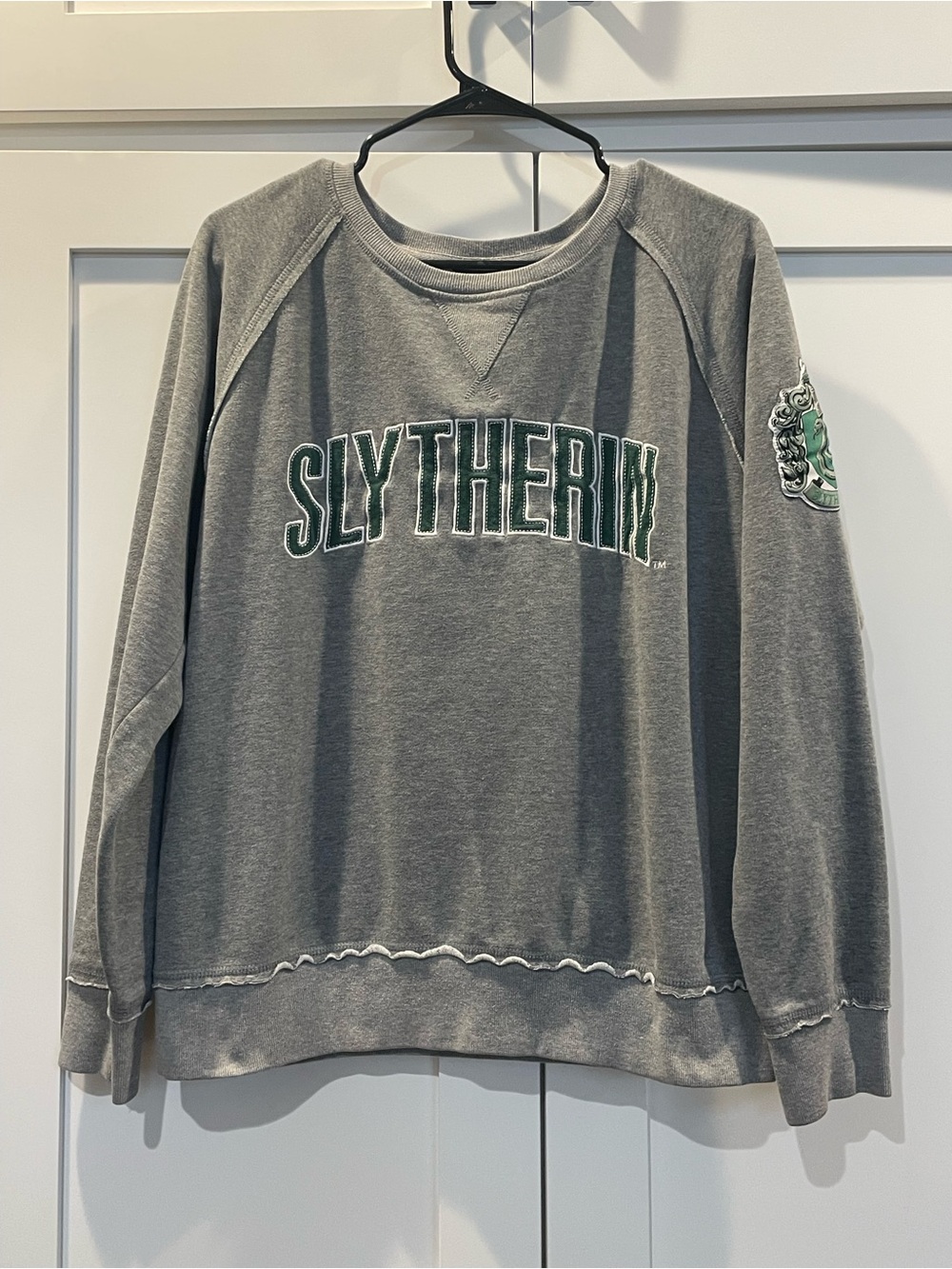 Wizarding World of Harry Potter Universal Studio Slytherin Grey Crewneck Sweater